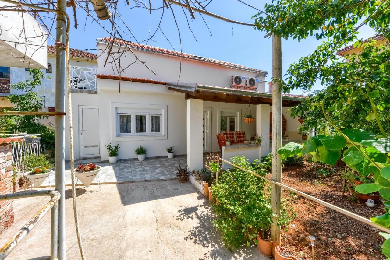 Apartment Yula Zadar Exterior photo